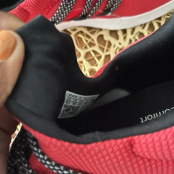 Gently used Adidas slip-on sneakers – easy on/off, no laces to tie! - Picture 11 of 12